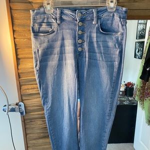 Light wash high waisted skinny jeans